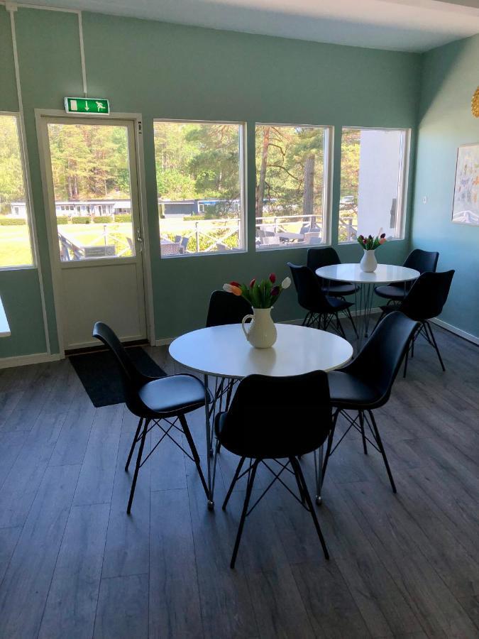 Vandrarhem, Hostel In Haellestrand Semesterby Strömstad Eksteriør bilde