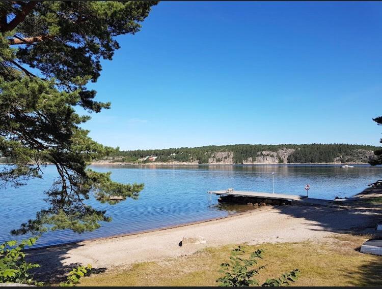 Vandrarhem, Hostel In Haellestrand Semesterby Strömstad Eksteriør bilde